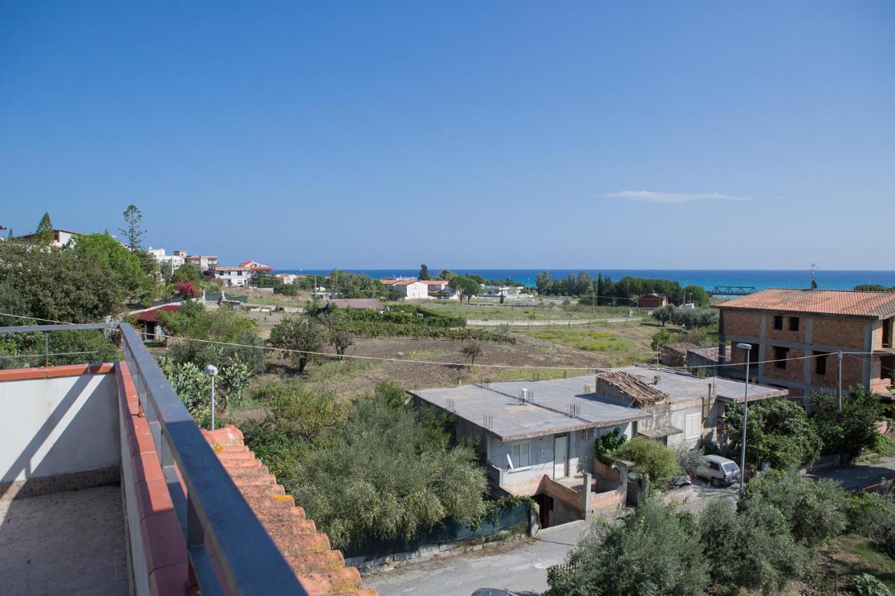 Appartamenti Giusi Con Giardino O Veranda Madonna della Catena Luaran gambar