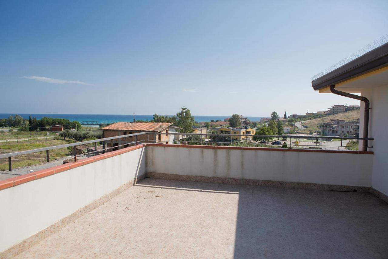 Appartamenti Giusi Con Giardino O Veranda Madonna della Catena Luaran gambar